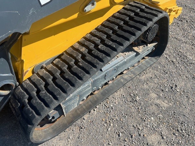 2023 Deere 333G Skid Steer