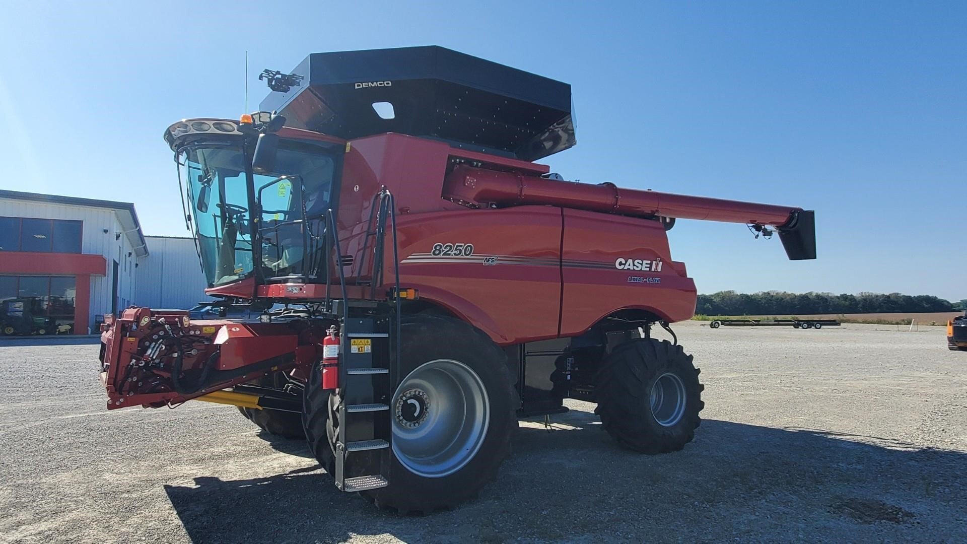 2022 Case IH 8250 Combine