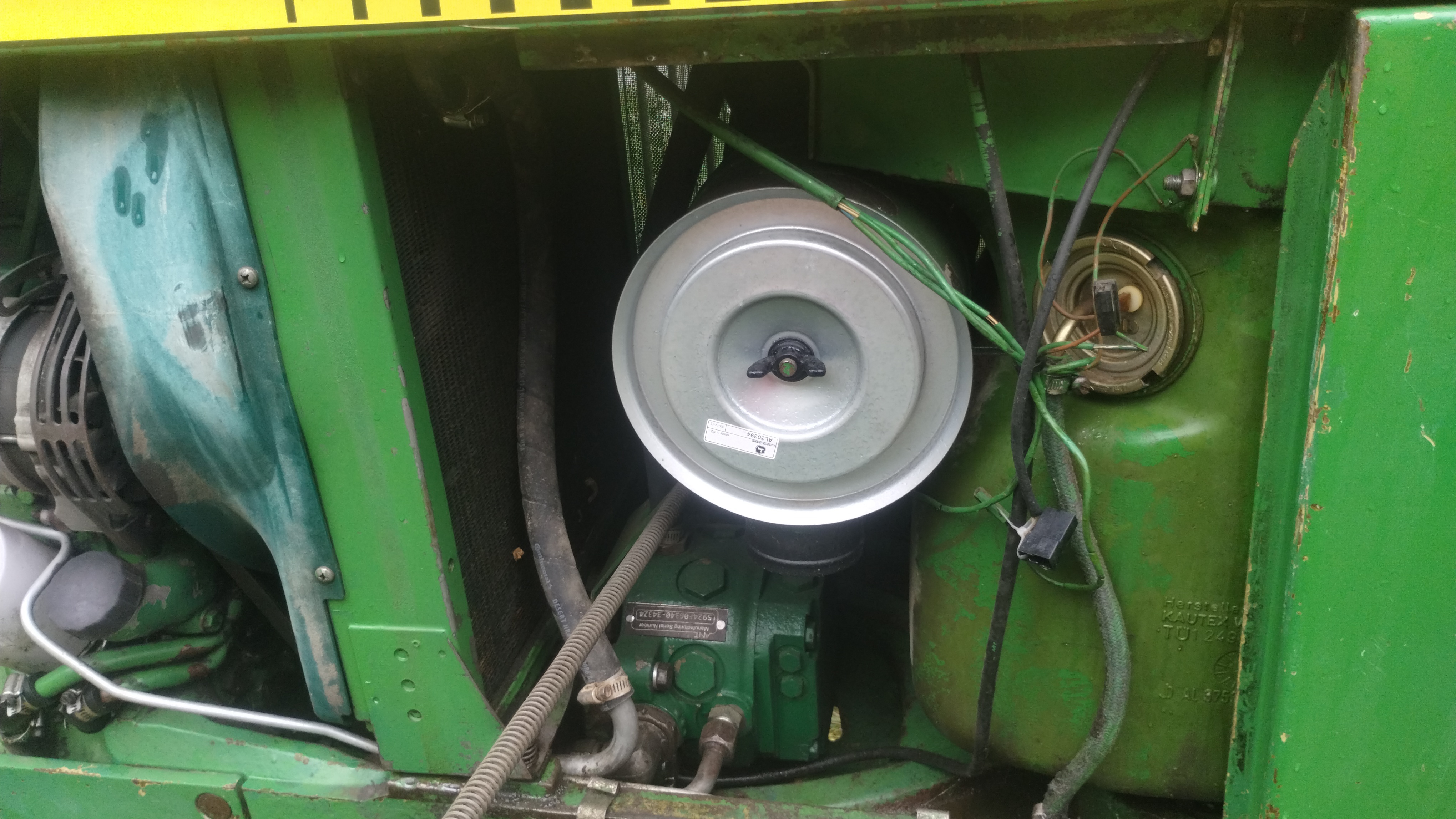 1988 John Deere 2950 Tractor