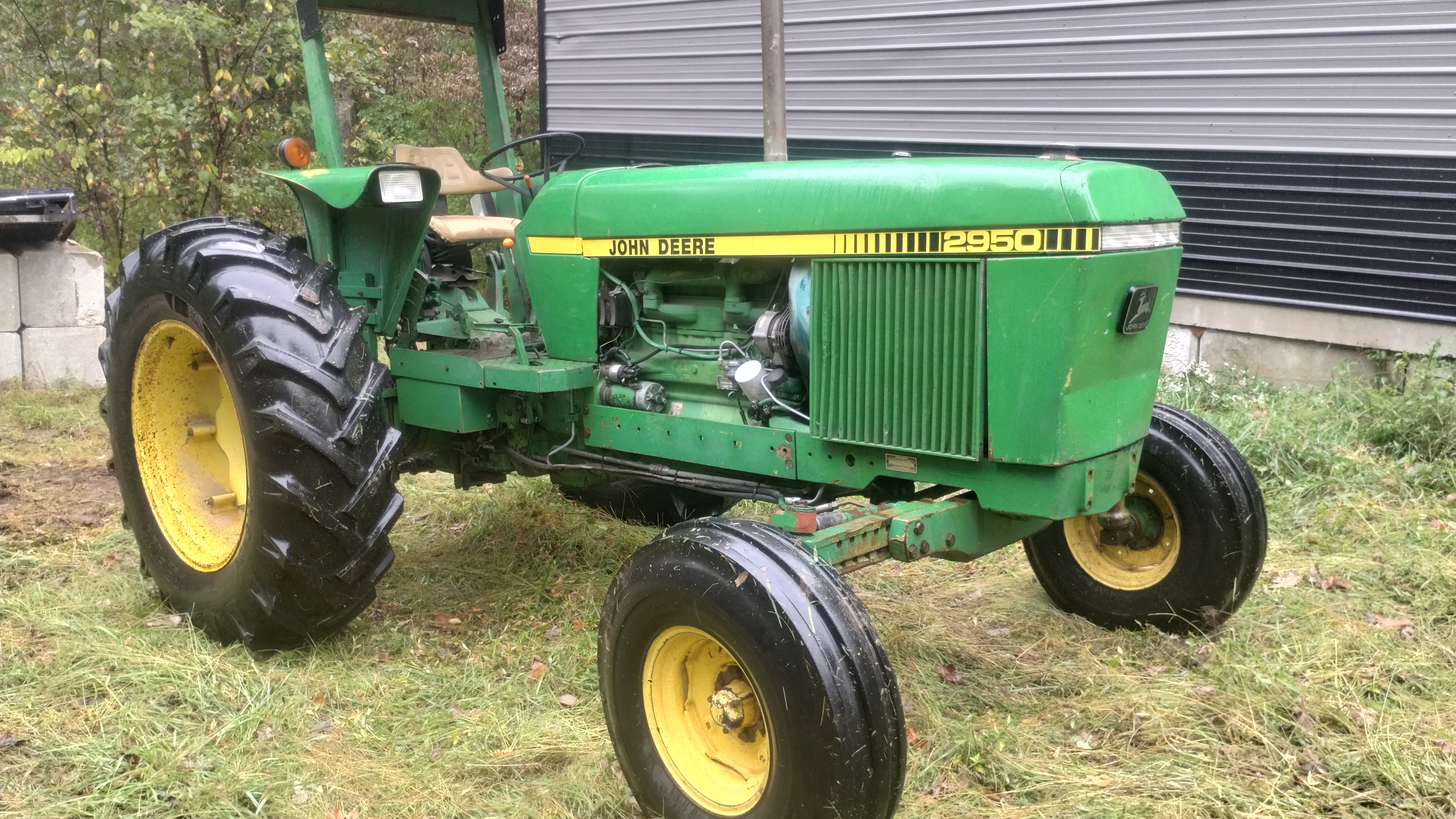 1988 John Deere 2950 Tractor