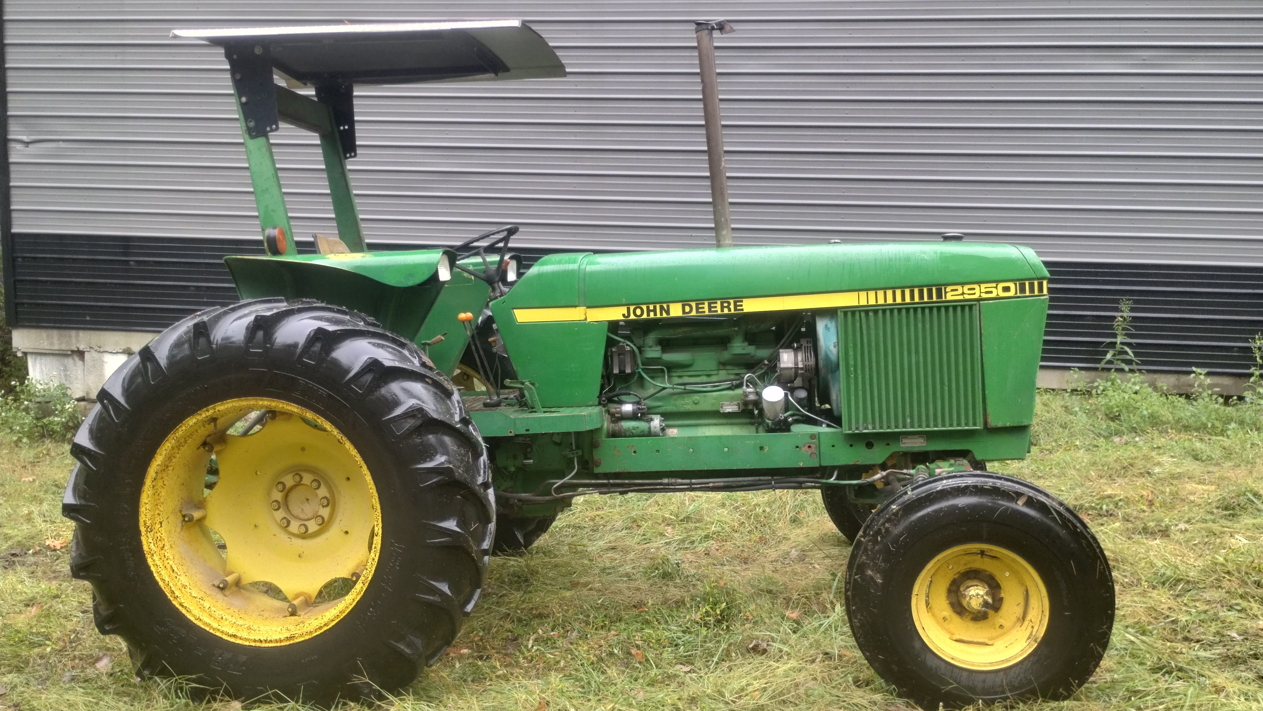 1988 John Deere 2950 Tractor