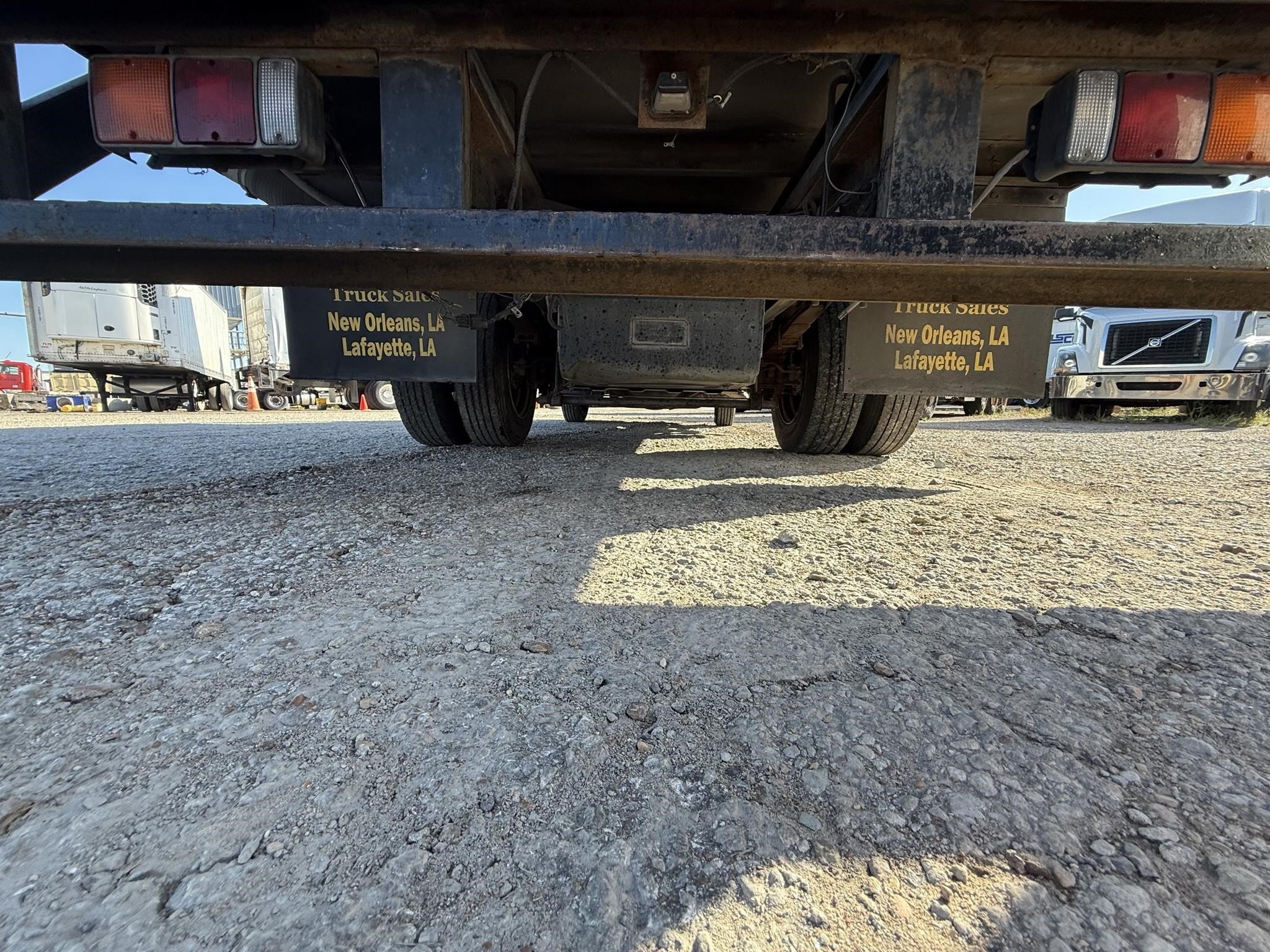 2013 MITSUBISHI FUSO FE180 Box Trucks/Trailer