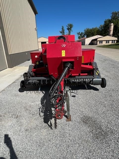  Massey Ferguson 1840 Small Square Baler