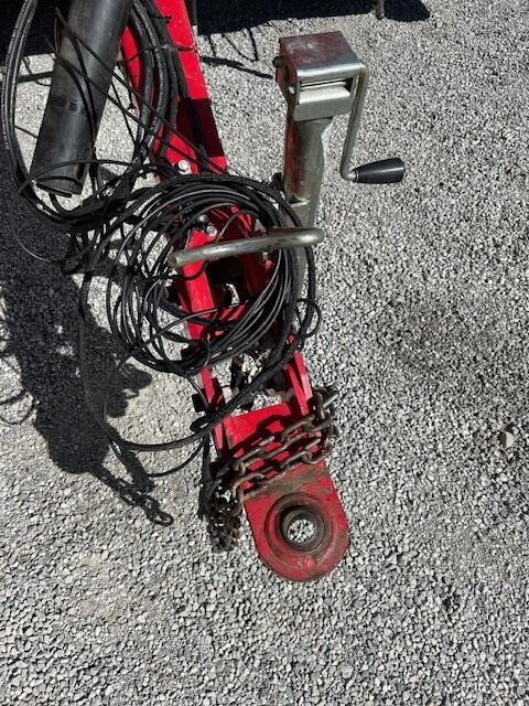 Massey Ferguson 1840 Small Square Baler