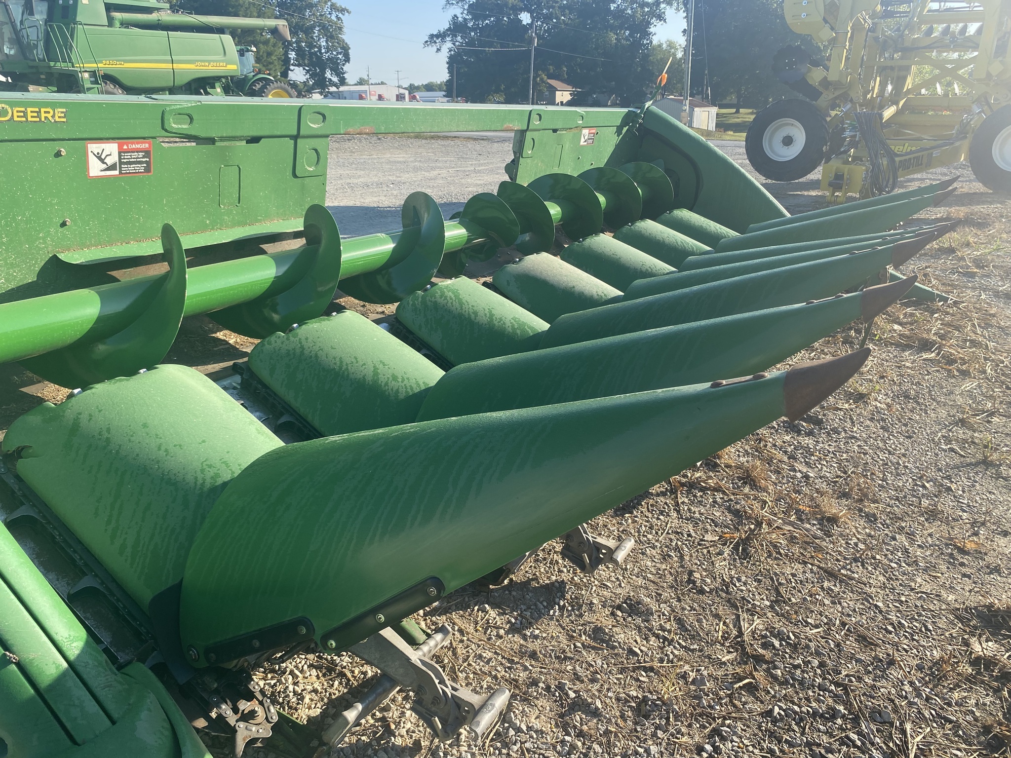 2013 John Deere 608C Corn Head