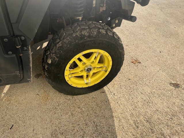 2022 John Deere XUV 835M ATVs and Utility Vehicle