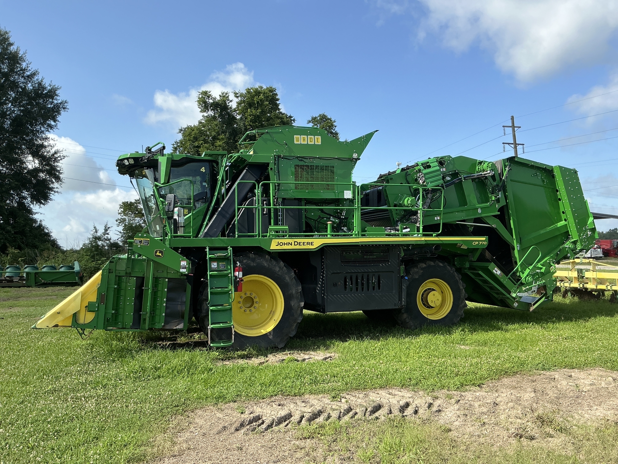 2022 John Deere CP770 Cotton Equipment