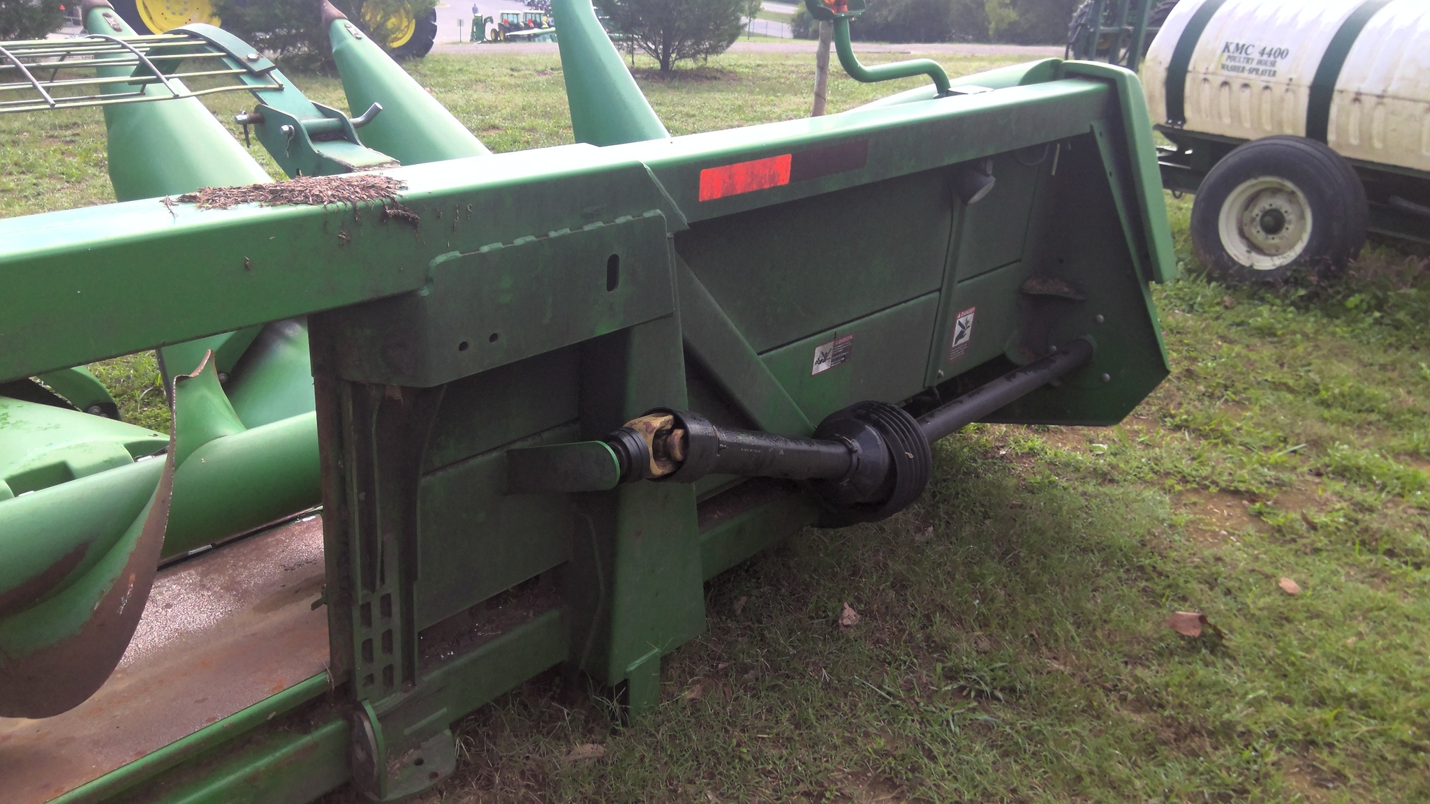 2010 John Deere 608C Corn Head