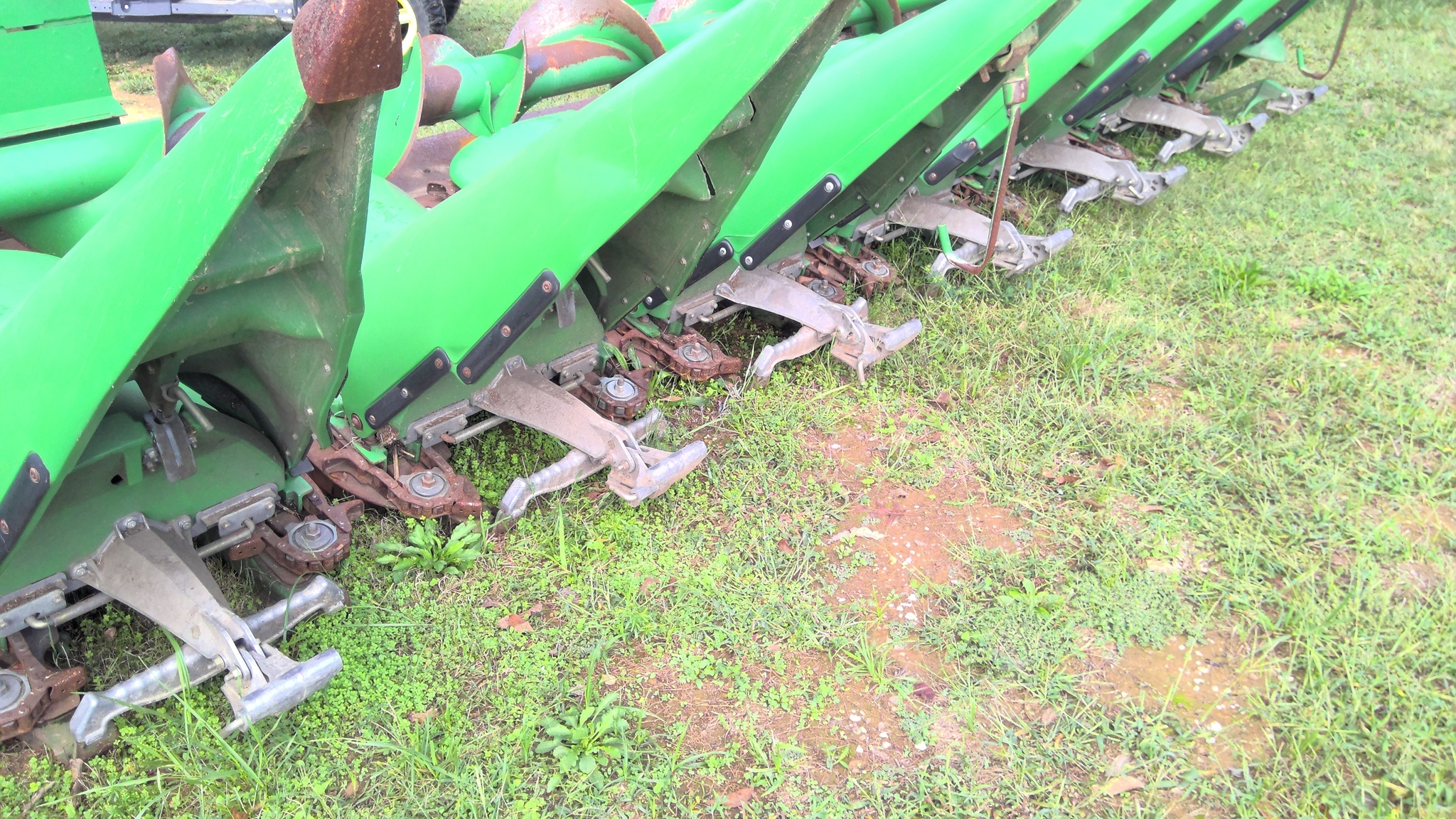 2010 John Deere 608C Corn Head