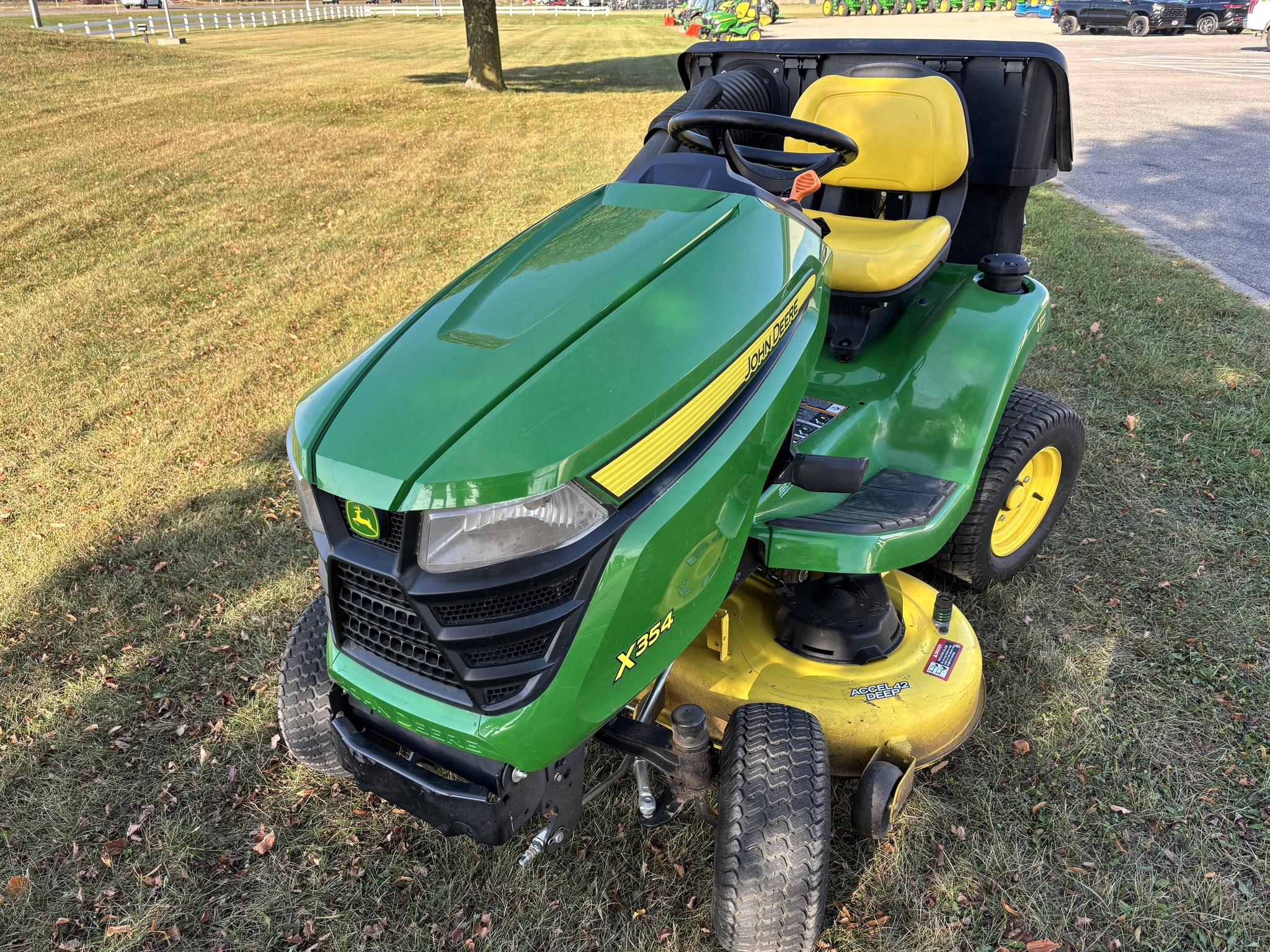 2019 John Deere X354 Lawn Mower
