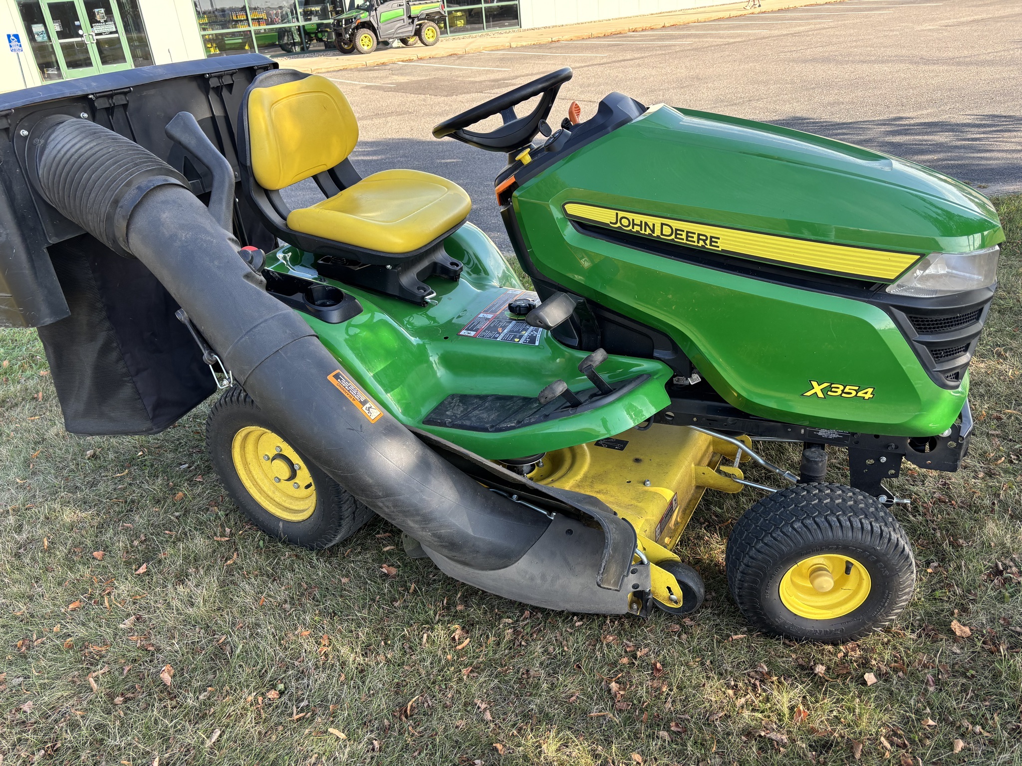 2019 John Deere X354 Lawn Mower