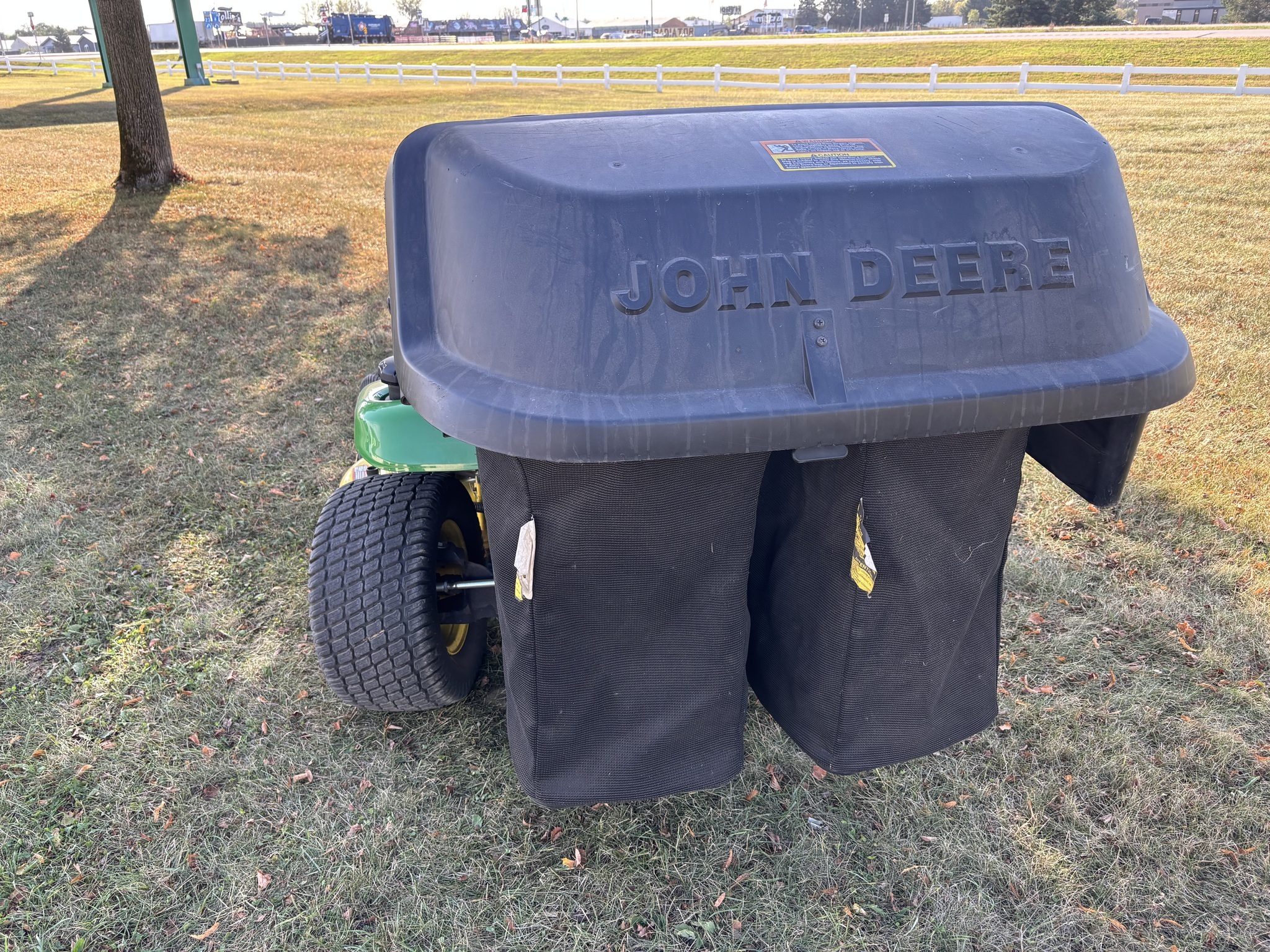 2019 John Deere X354 Lawn Mower