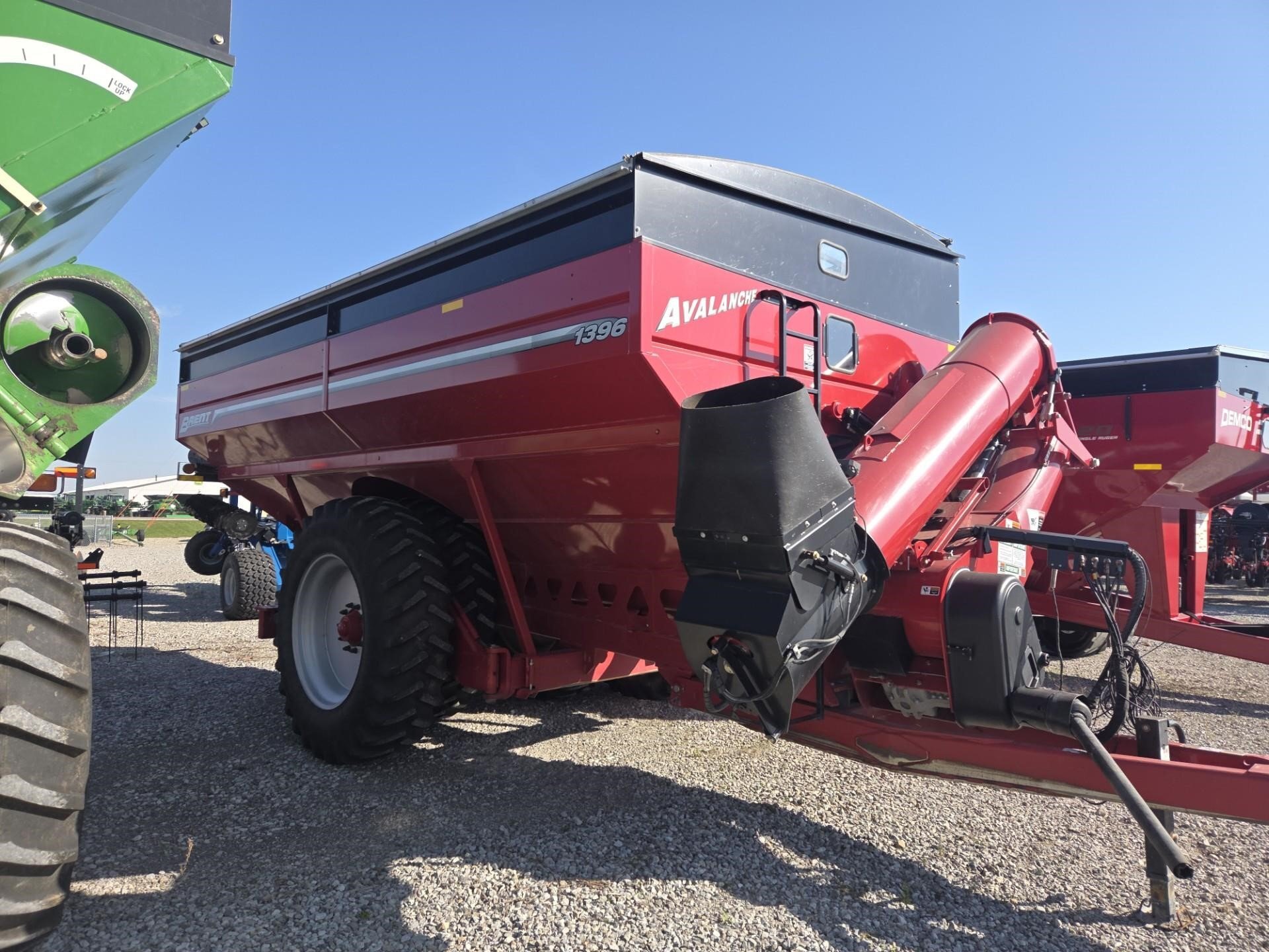 2019 Brent 1396 Grain Cart