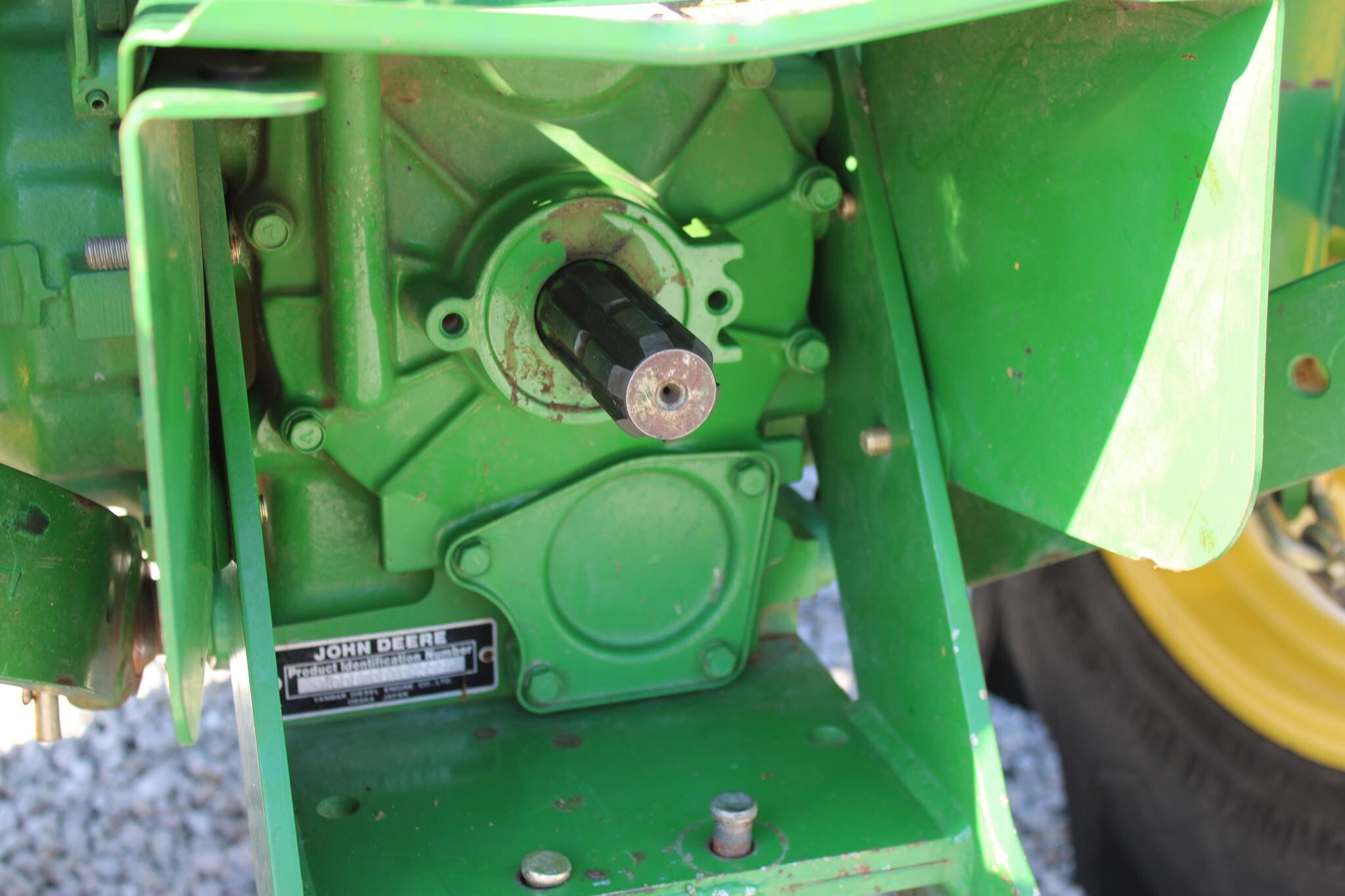 1991 John Deere 870 Tractor