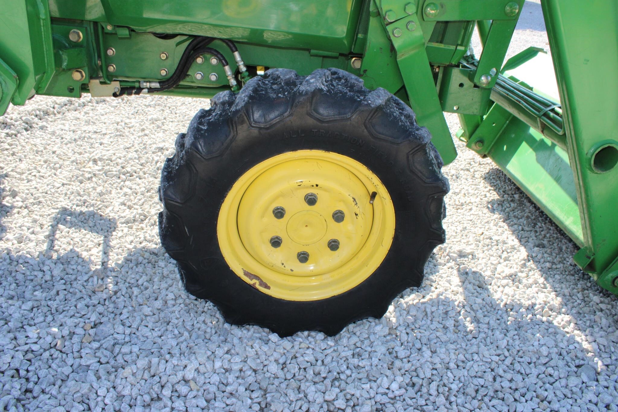 1991 John Deere 870 Tractor