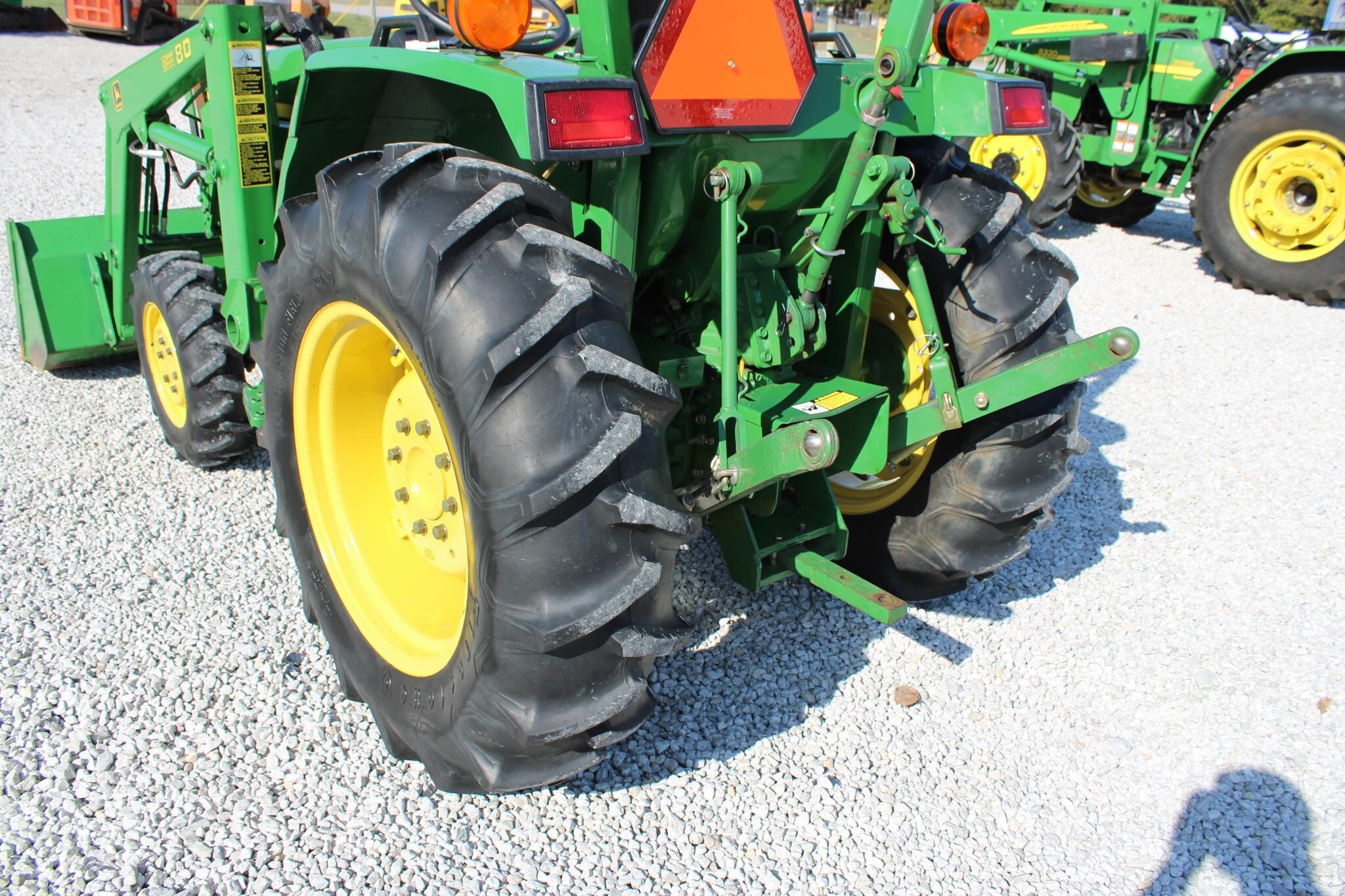 1991 John Deere 870 Tractor