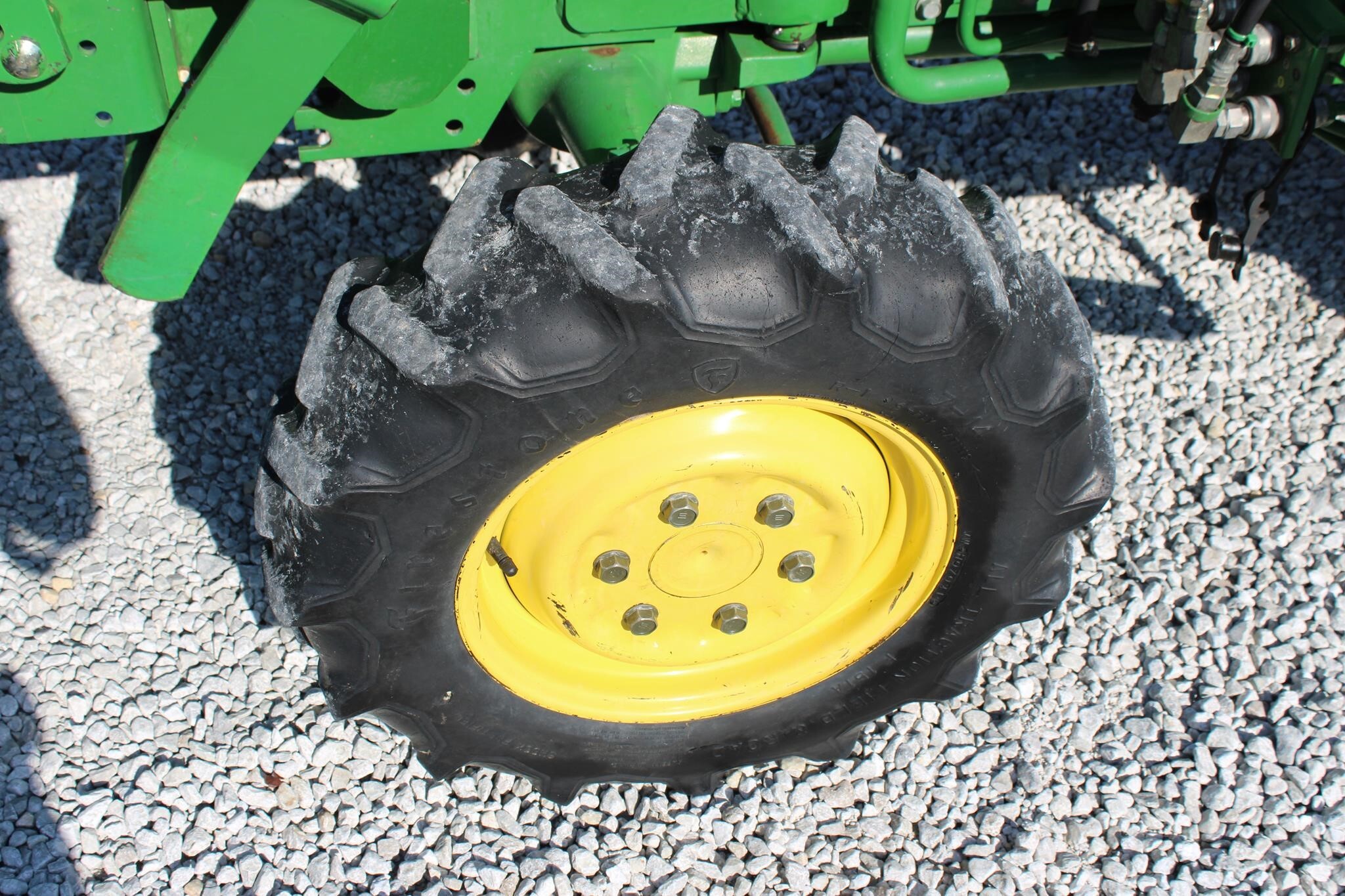 1991 John Deere 870 Tractor