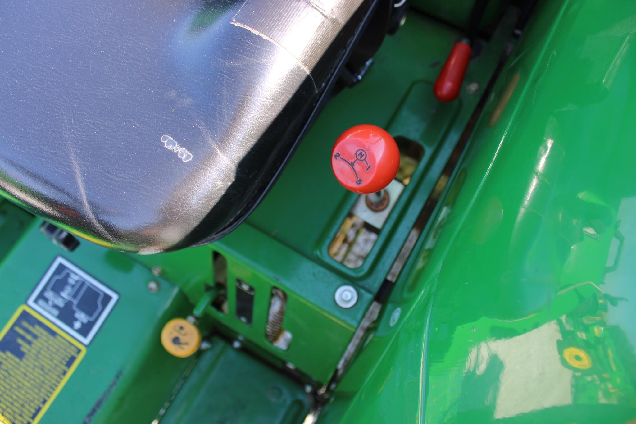 1991 John Deere 870 Tractor