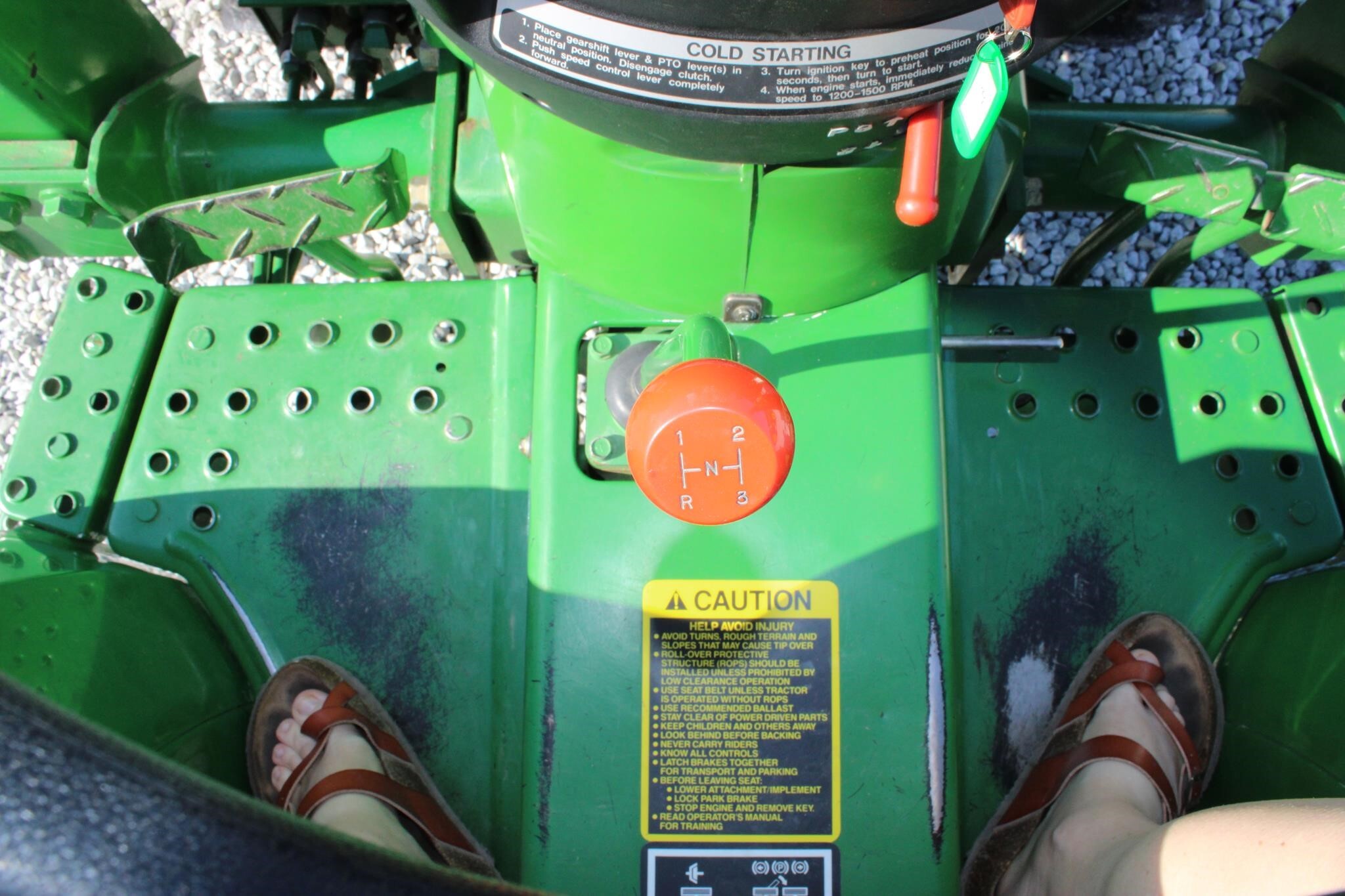 1991 John Deere 870 Tractor