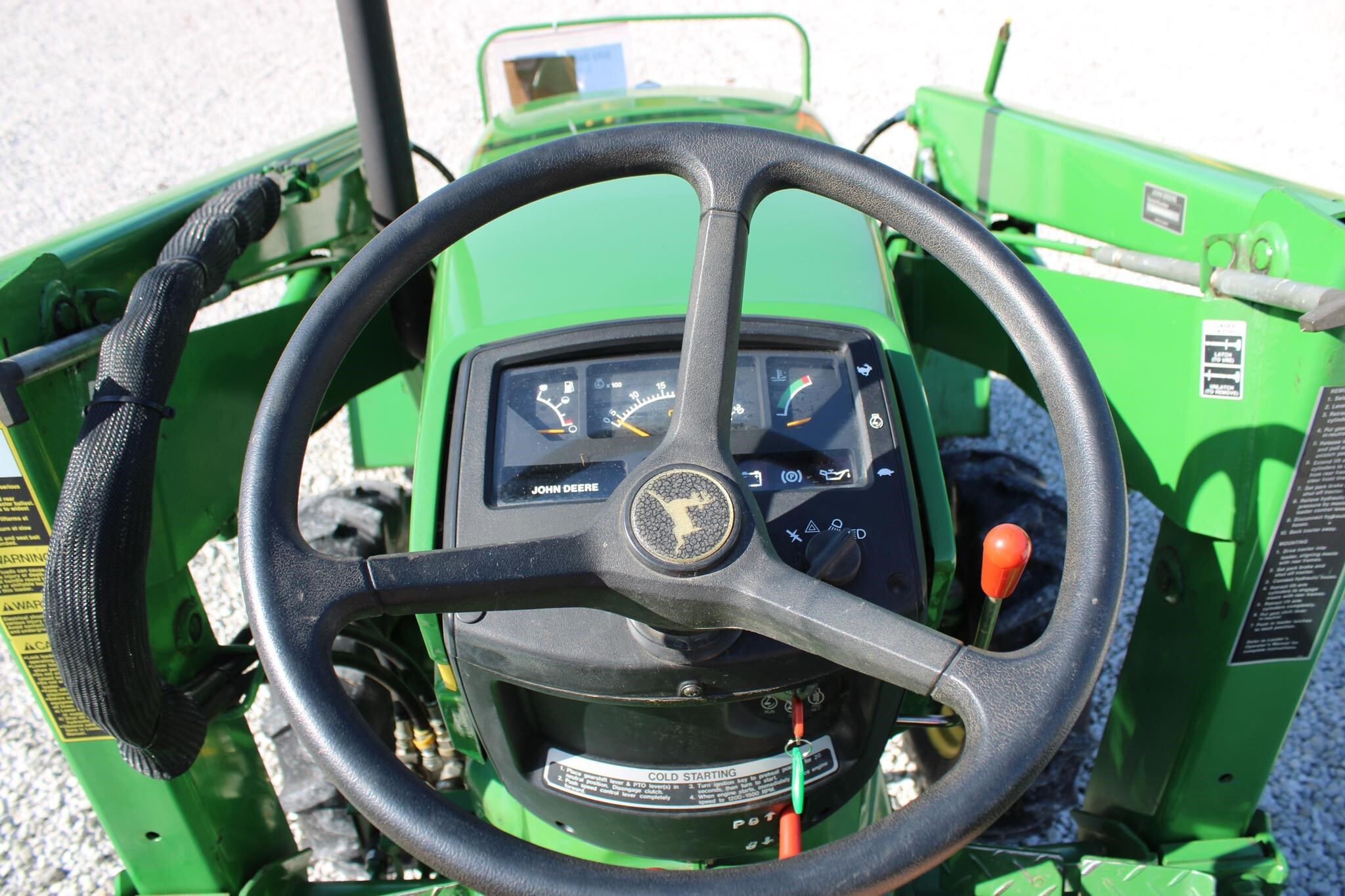 1991 John Deere 870 Tractor