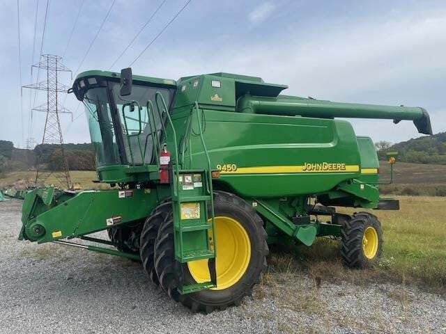 2002 John Deere 9450 Combine