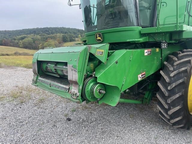2002 John Deere 9450 Combine