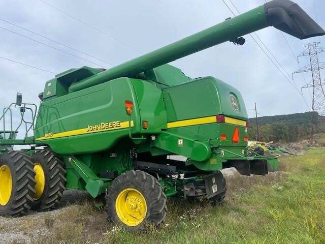 2002 John Deere 9450 Combine