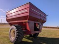 2009 J&M 750-18 Grain Cart