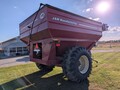 2009 J&M 750-18 Grain Cart