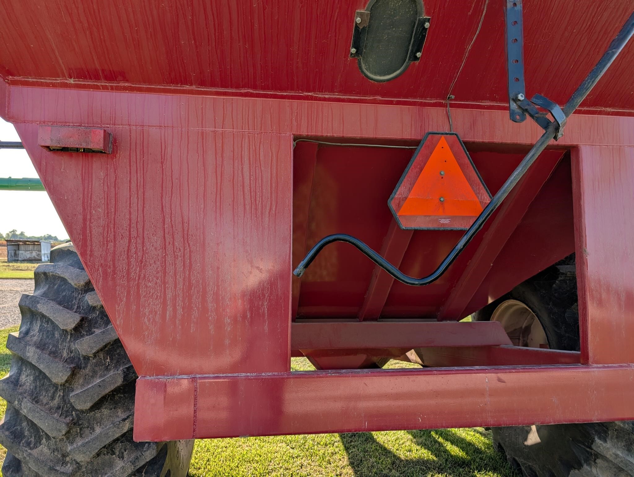 2009 J&M 750-18 Grain Cart