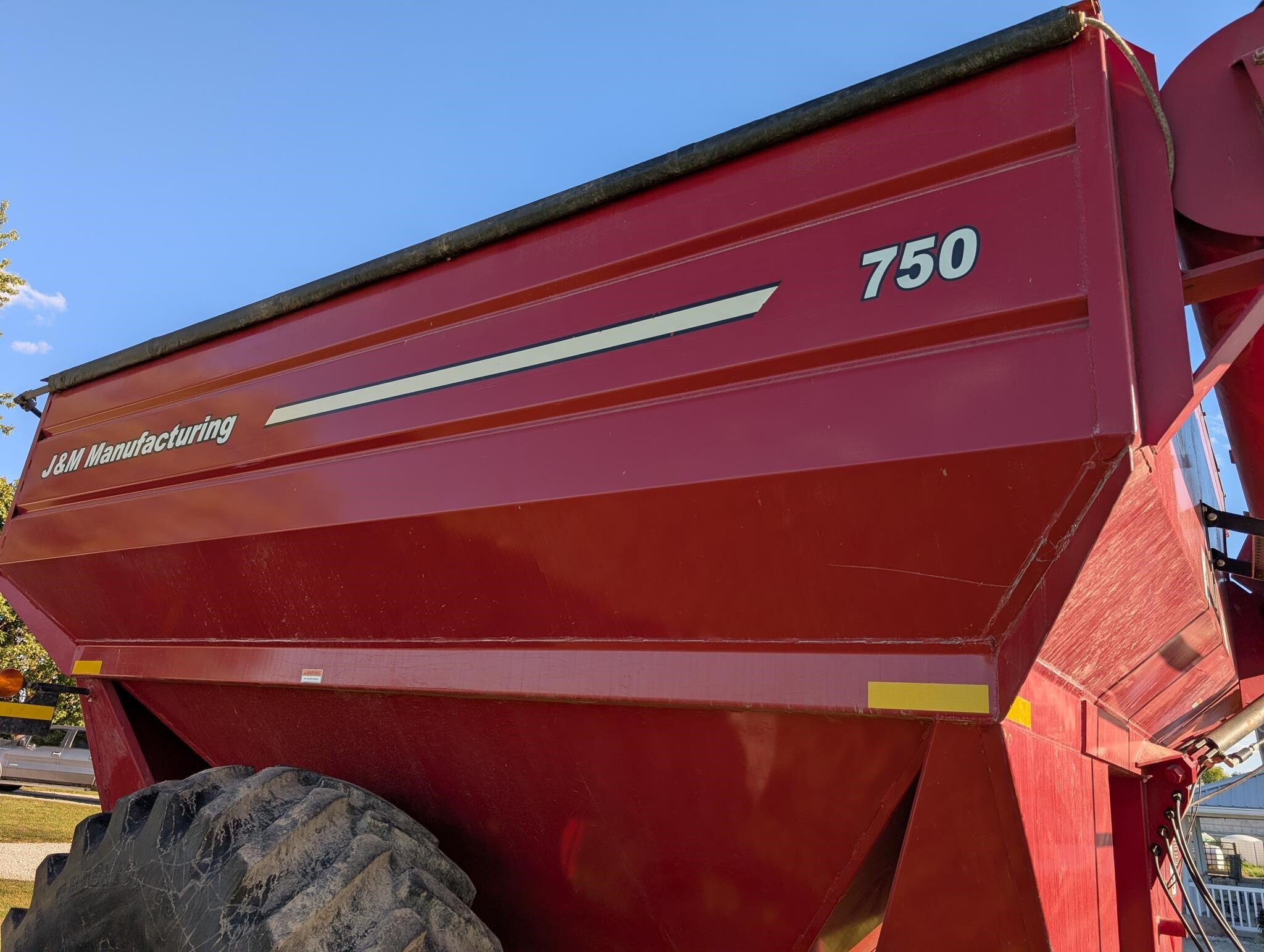 2009 J&M 750-18 Grain Cart