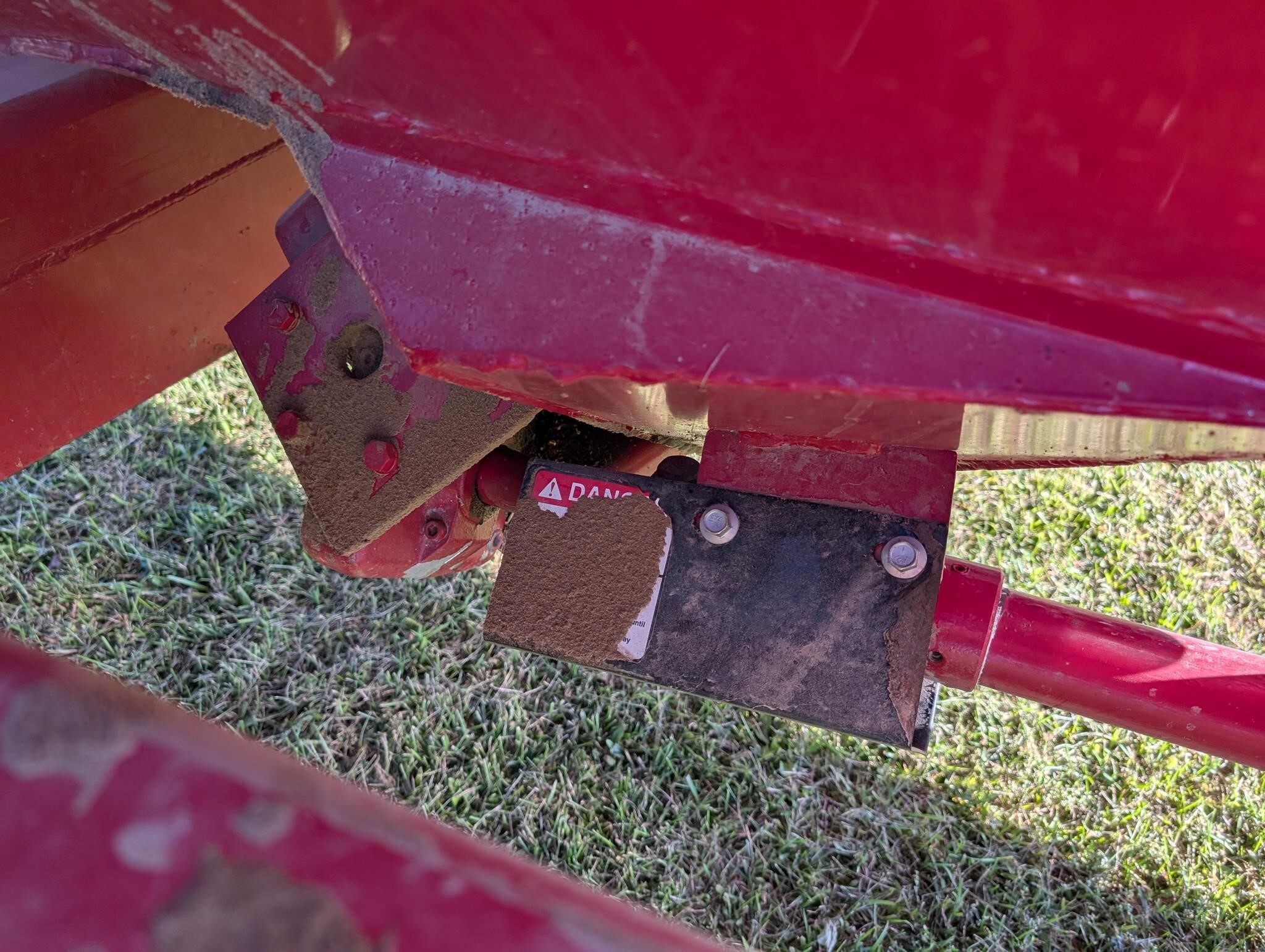 2009 J&M 750-18 Grain Cart
