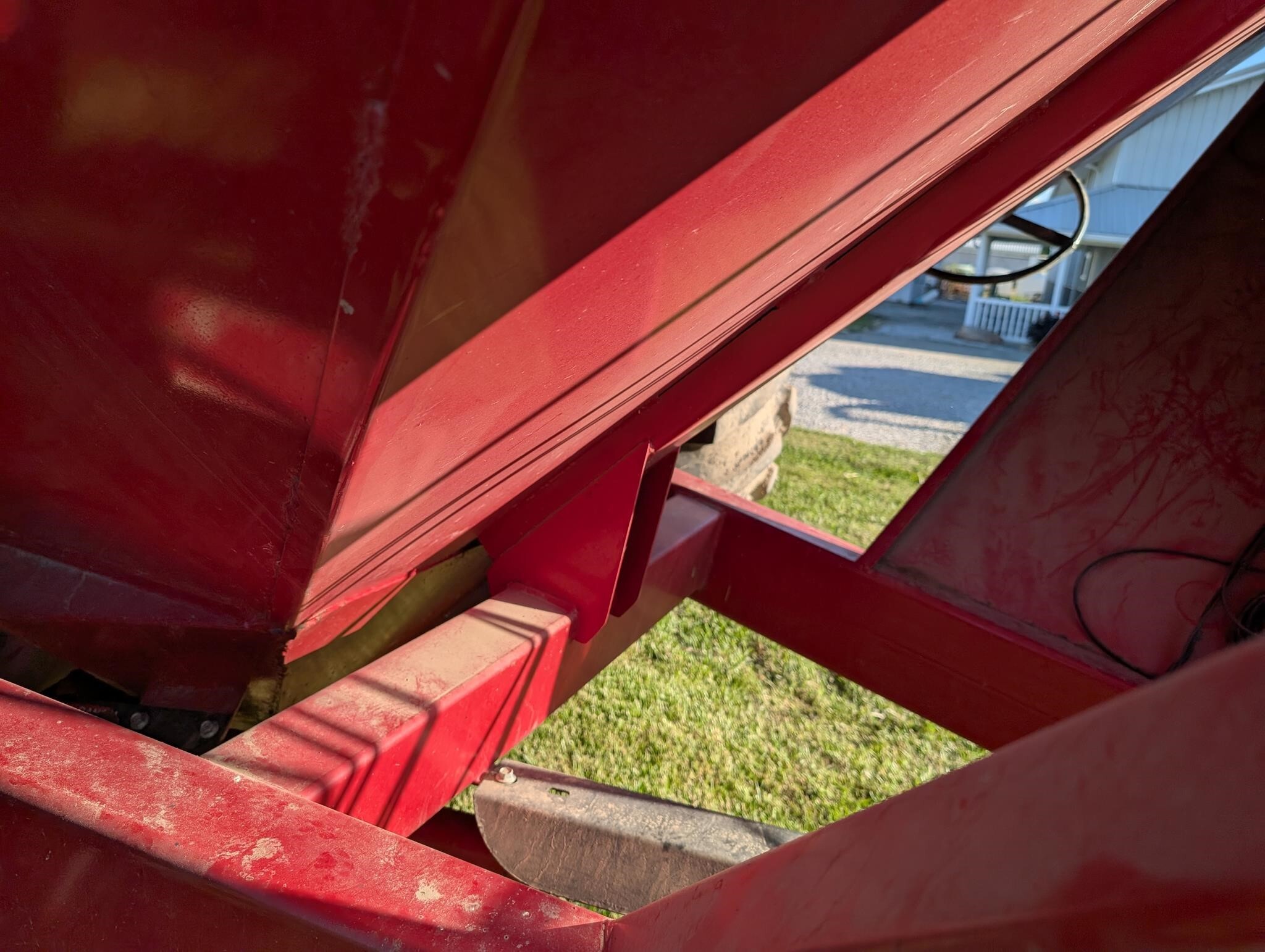 2009 J&M 750-18 Grain Cart