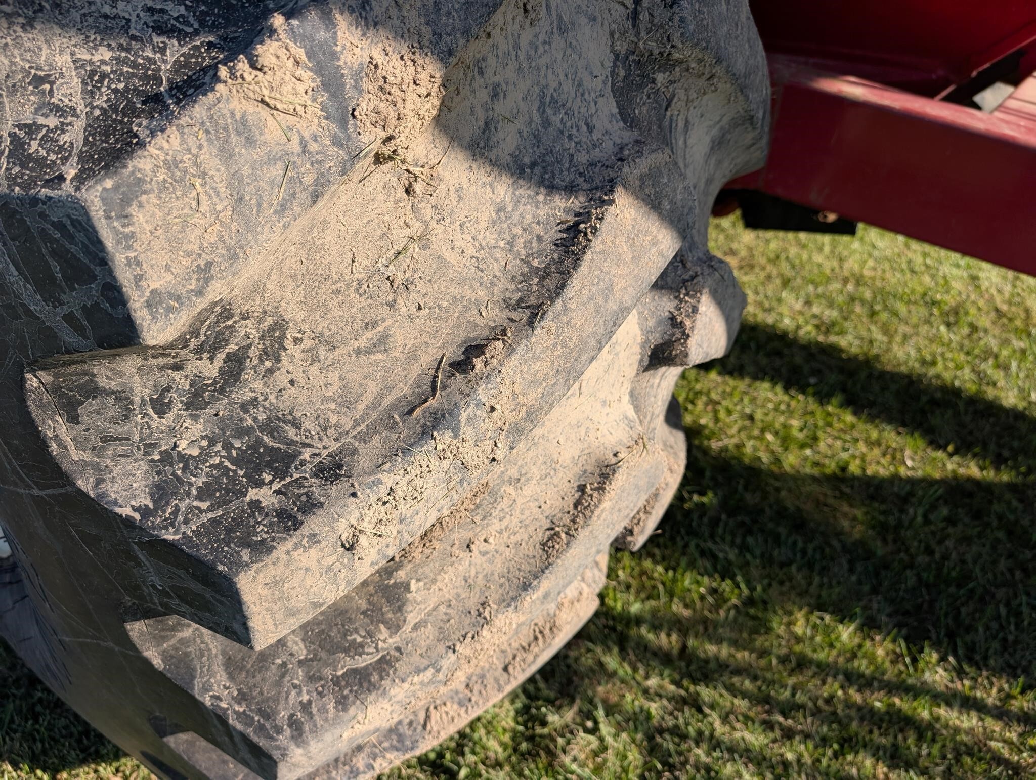 2009 J&M 750-18 Grain Cart