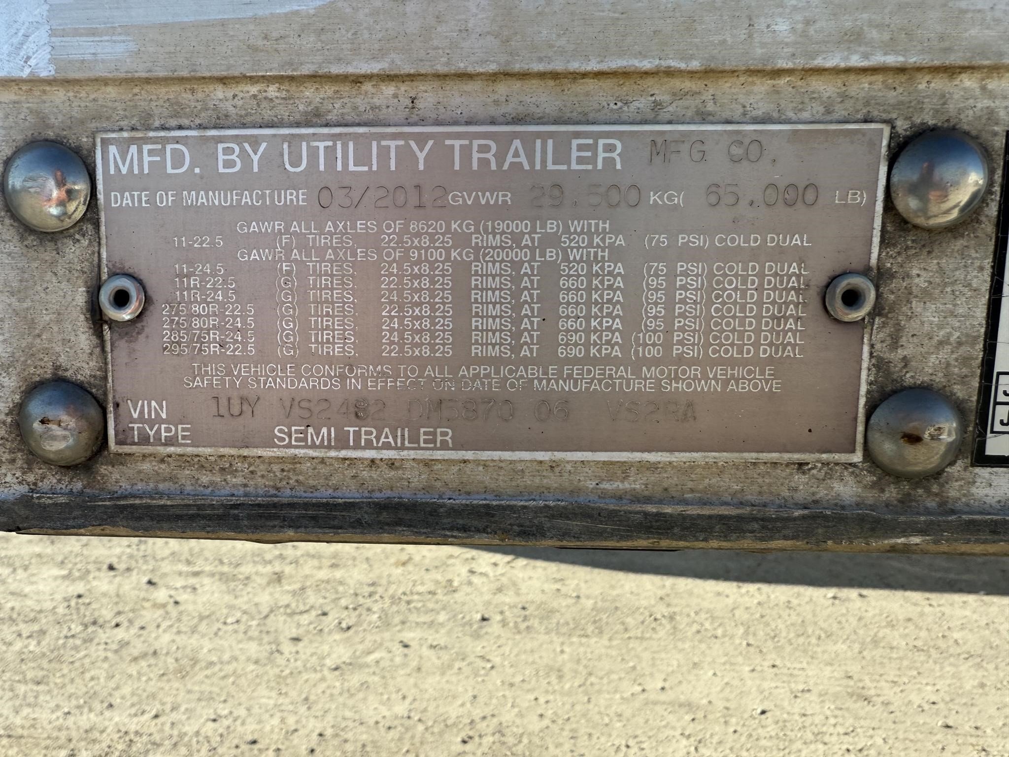 2013 Utility 48 FT REEFER Box Trucks/Trailer