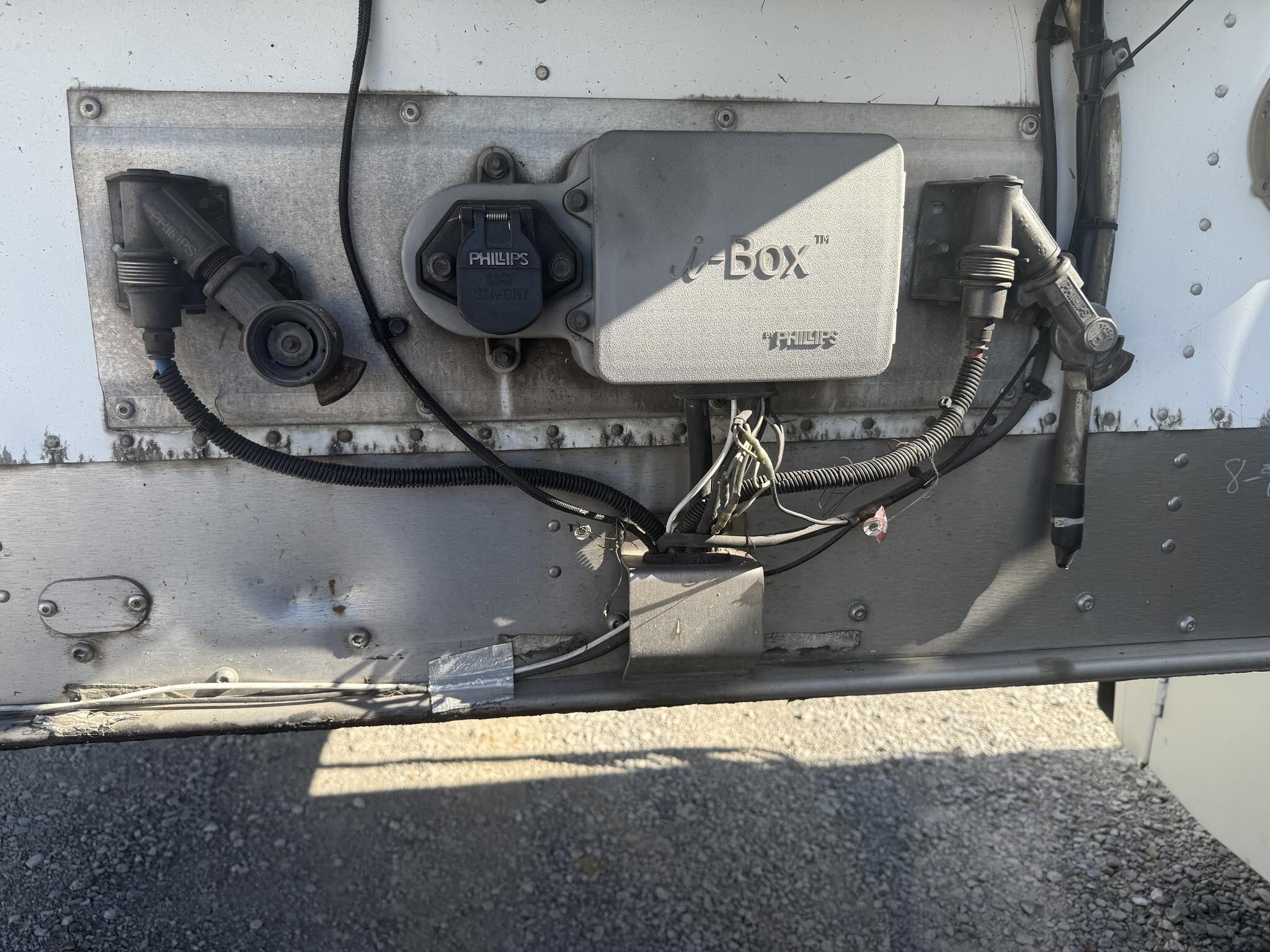 2016 Wabash 53 FT REEFER Box Trucks/Trailer