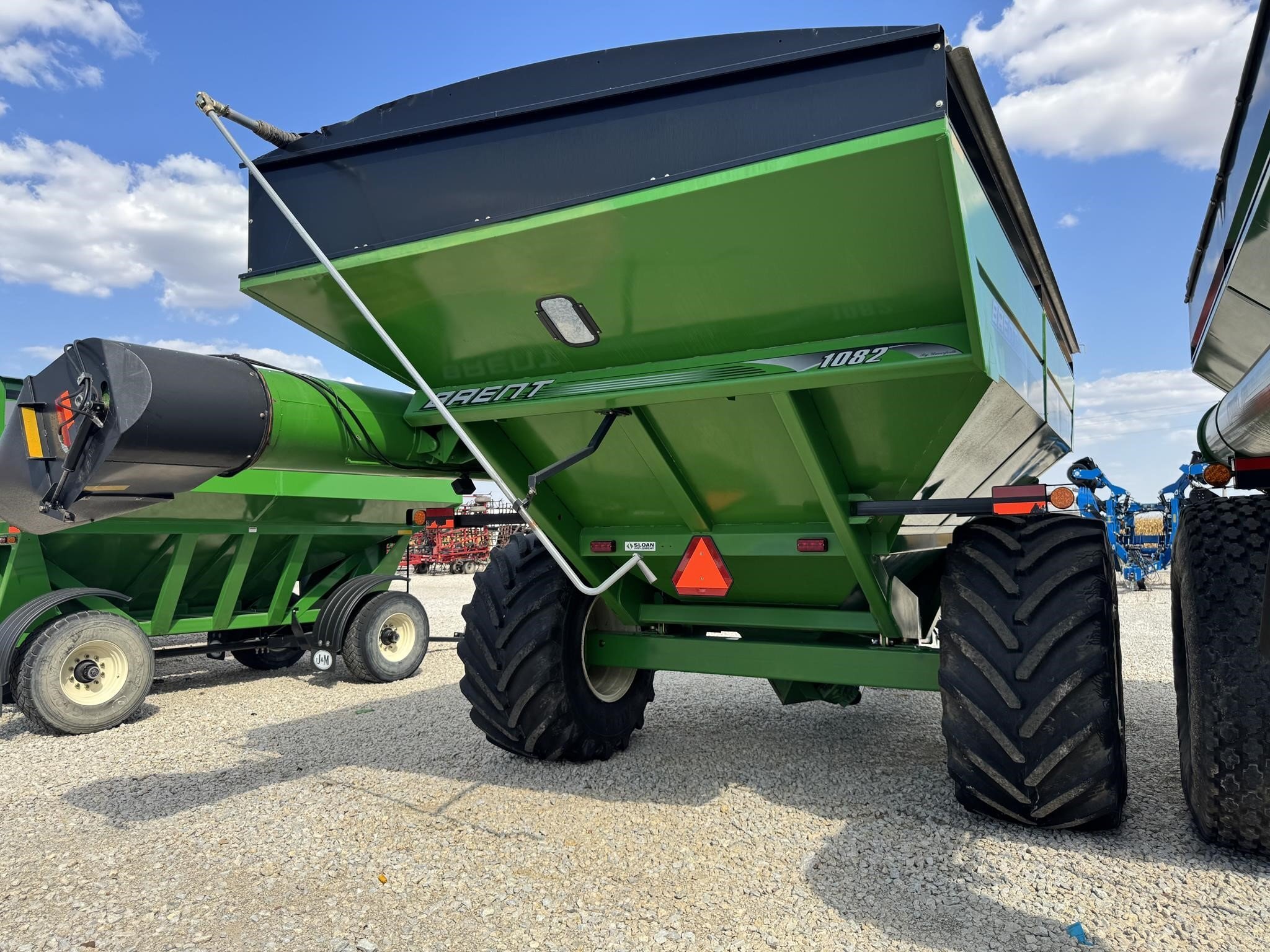  Brent 1082 Grain Cart