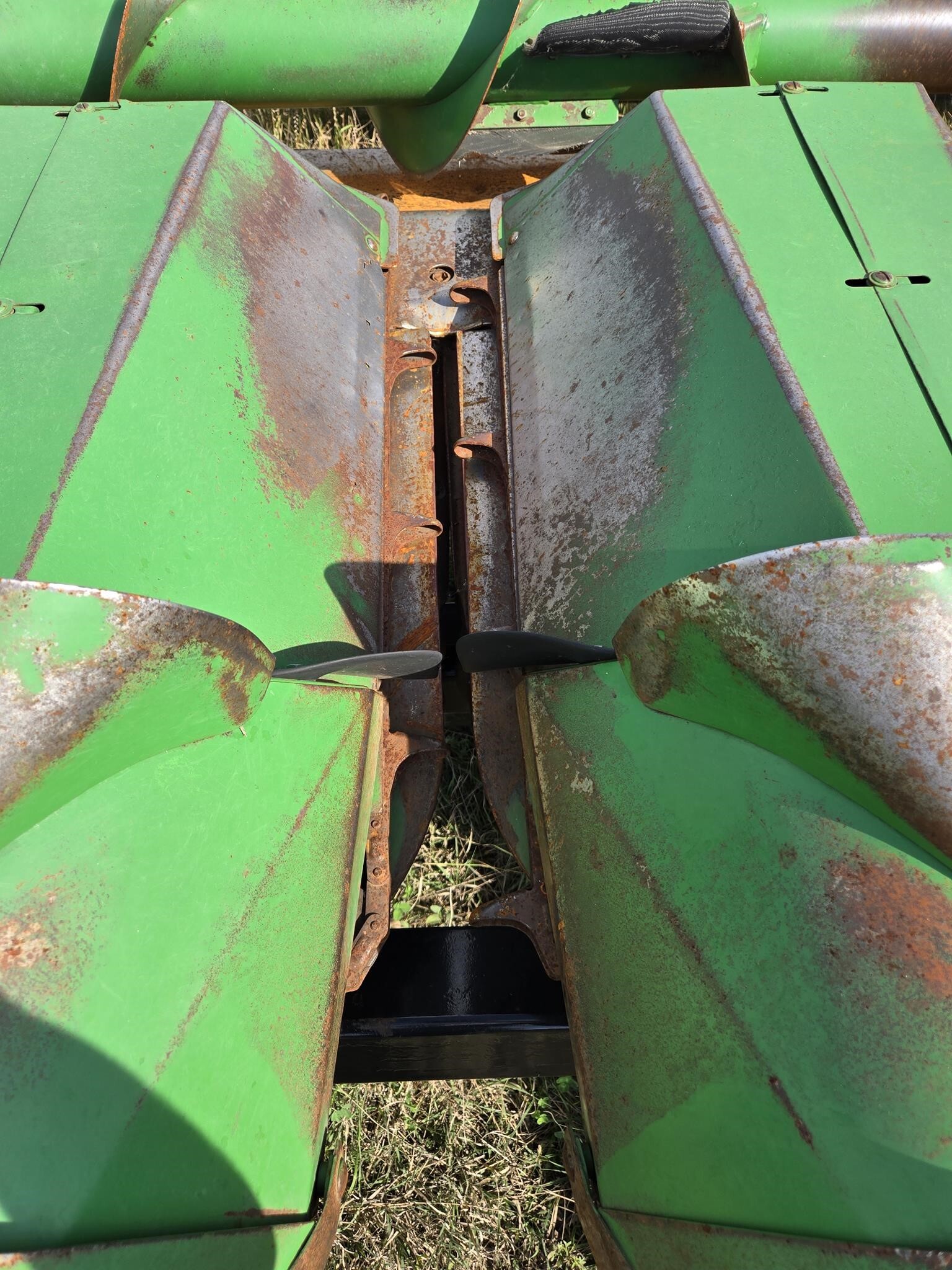 1988 John Deere 444 Corn Head