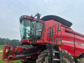 2009 Case IH 7010 Combine