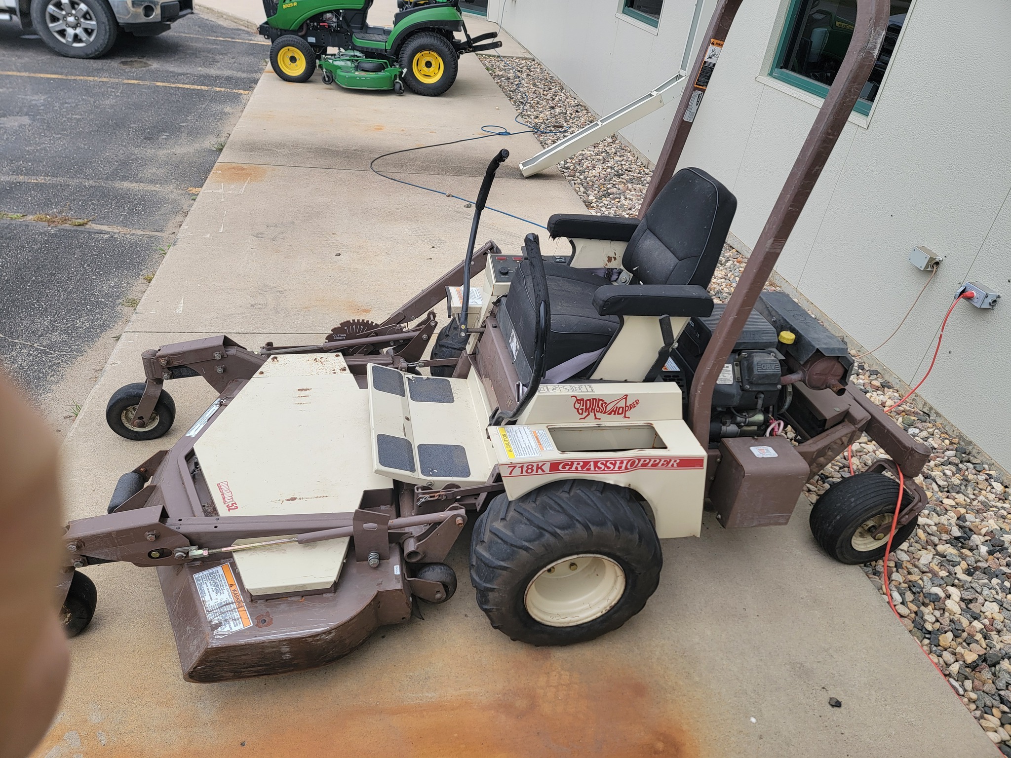 2009 Grasshopper 718 Lawn Mower