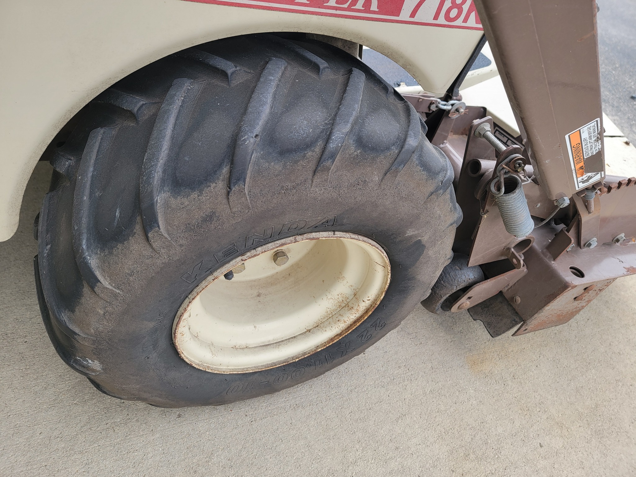 2009 Grasshopper 718 Lawn Mower