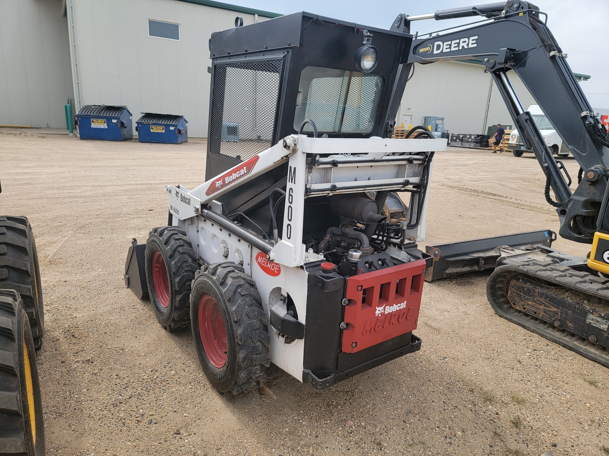  Bobcat M600 Skid Steer