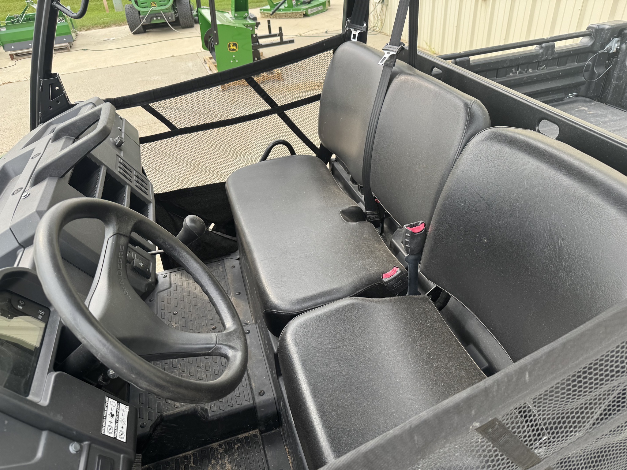 2024 John Deere XUV 835M ATVs and Utility Vehicle