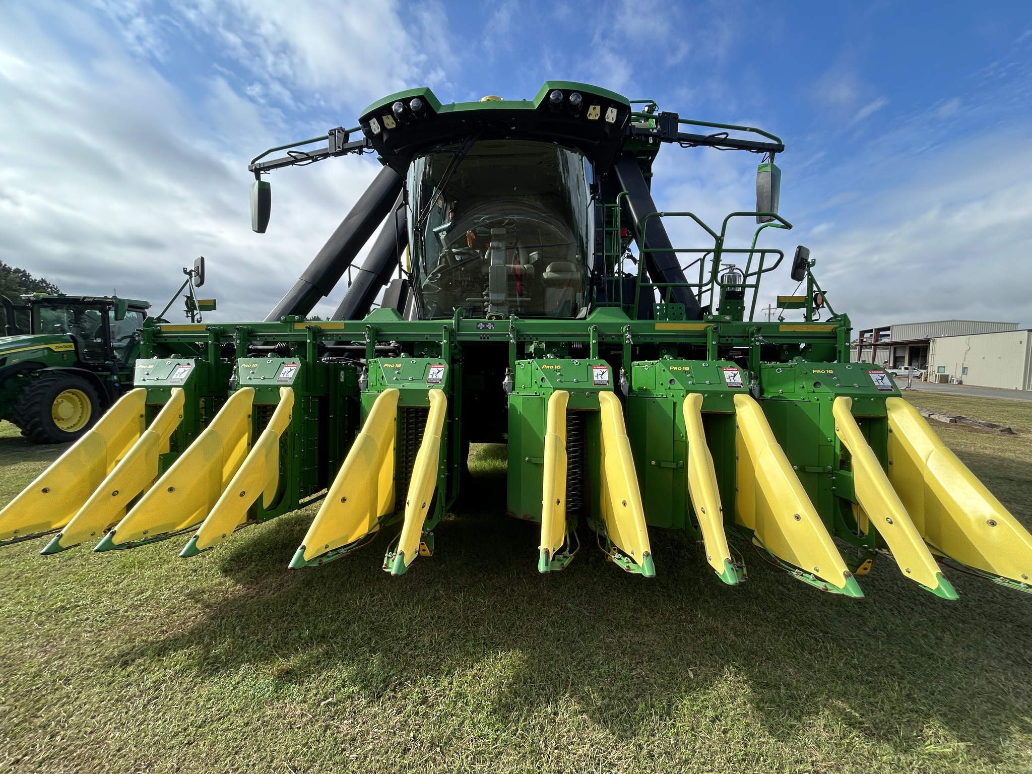 2024 John Deere CP770 Cotton Equipment