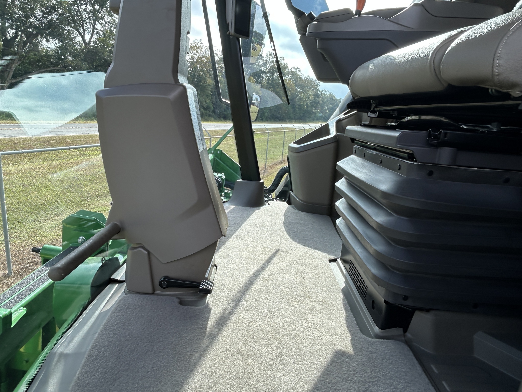 2024 John Deere CP770 Cotton Equipment