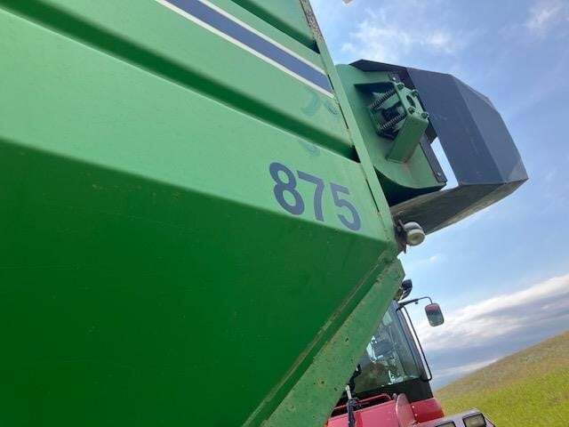 2004 J&M 875-18 Grain Cart