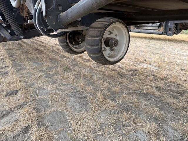 2022 MacDon FD250 Platform