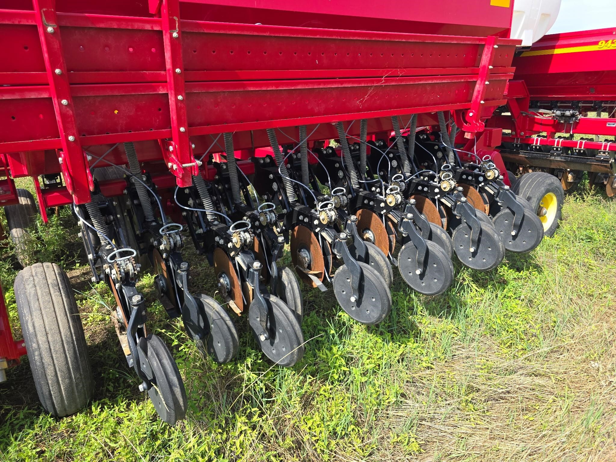 2010 Sunflower 9434 Drill