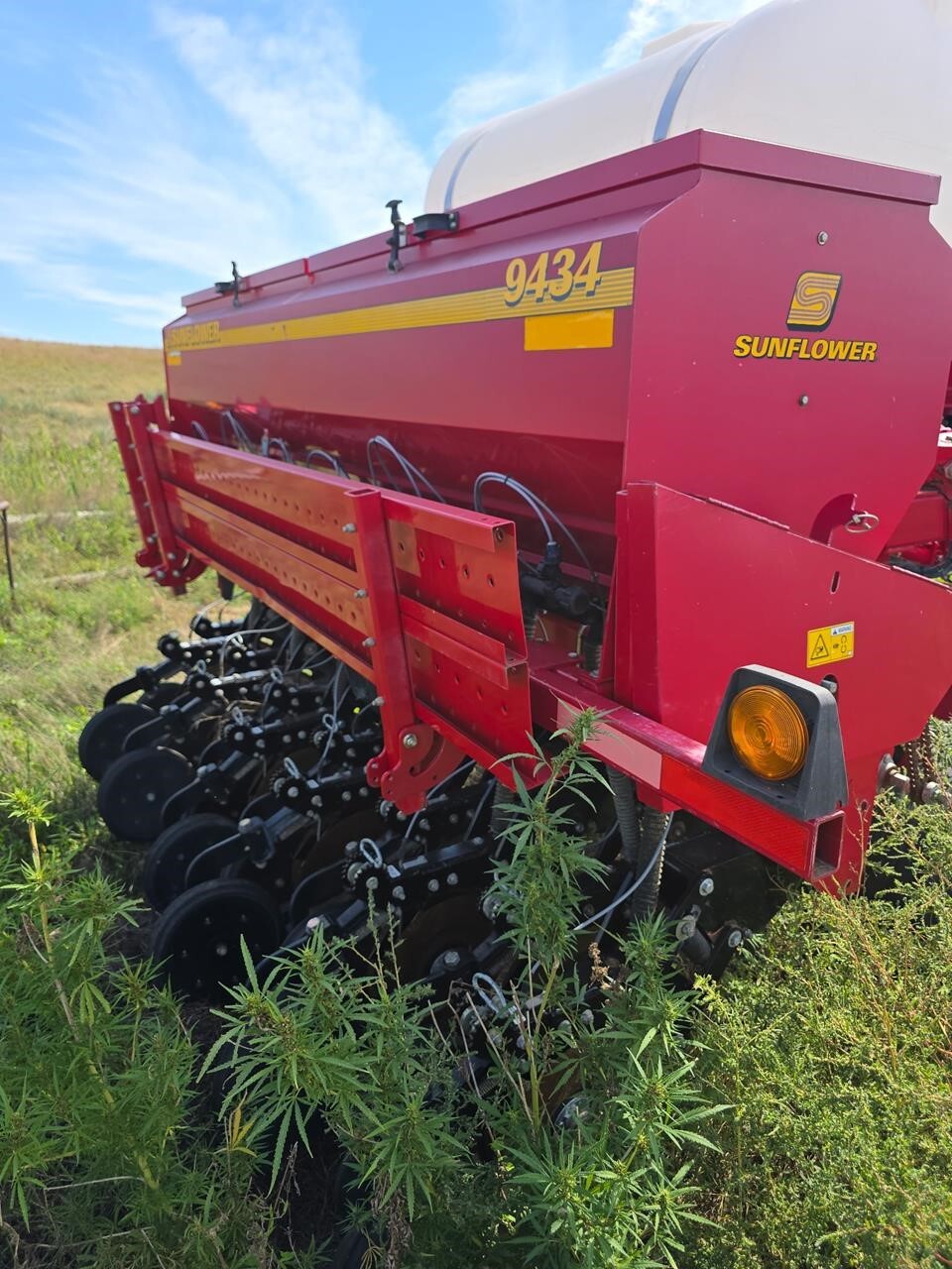 2010 Sunflower 9434 Drill