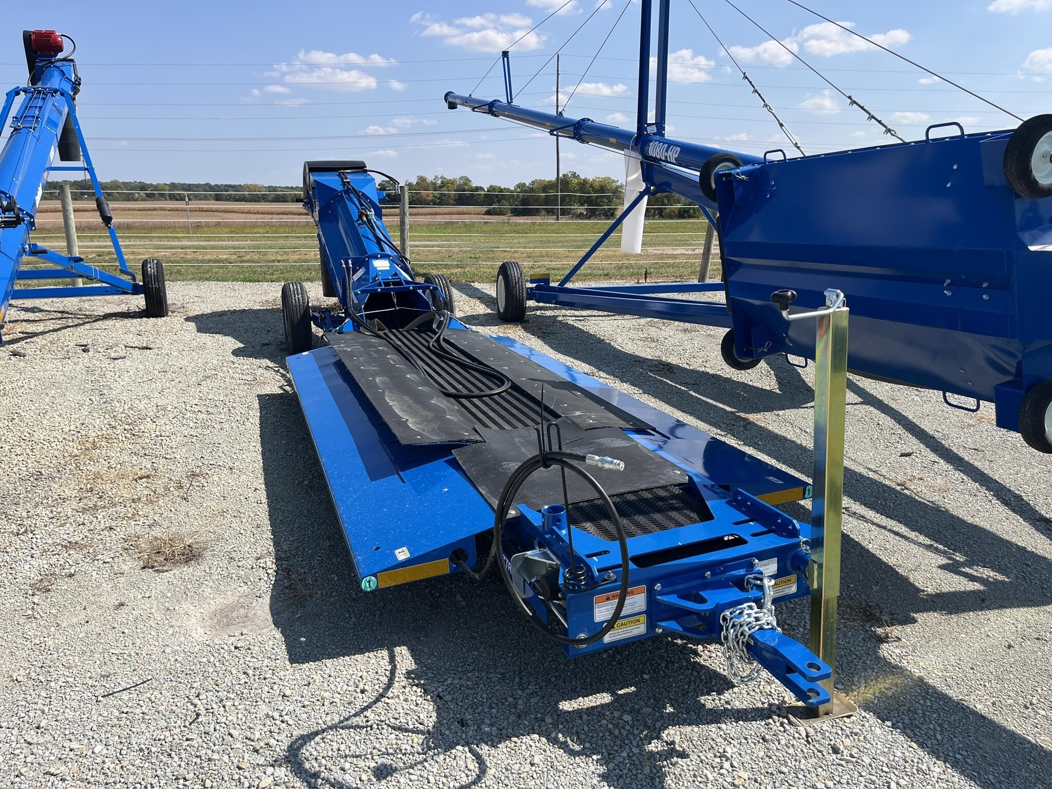 2025 Brandt 2010A Augers and Conveyor